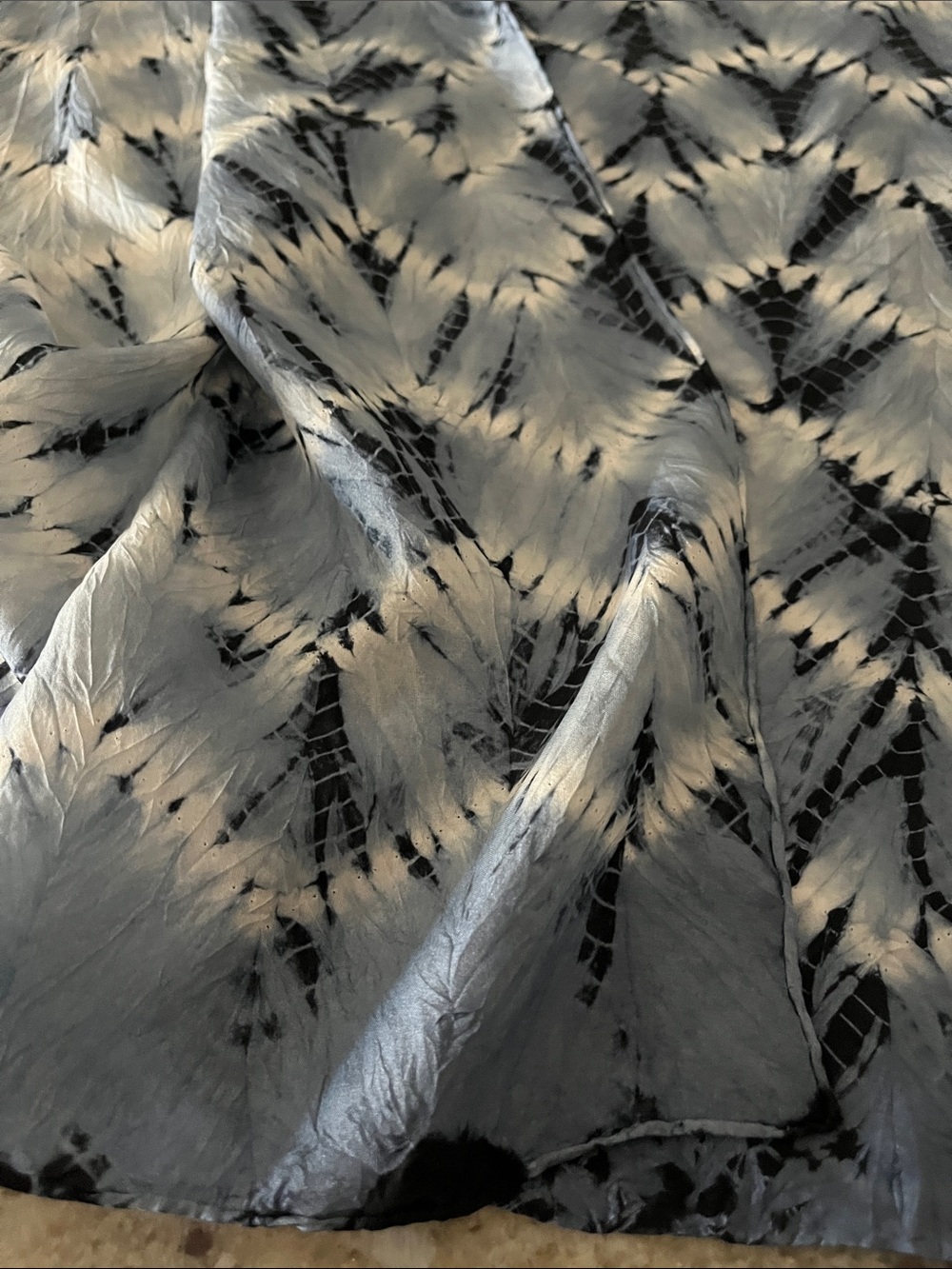 Eileen fisher silk scarf - Picture 3 of 3